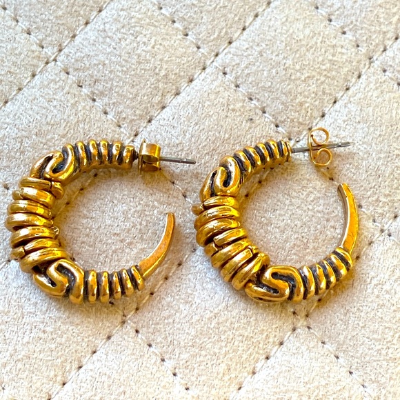 Vintage Gold tone Hoop Earrings - Picture 1 of 5